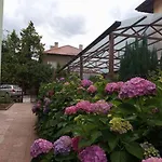 Pensión Simada 3*